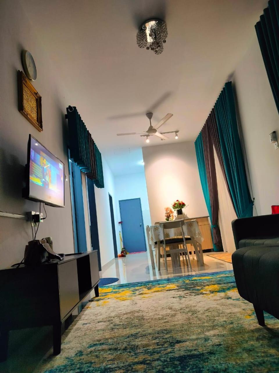 Aiman'S Rose Homestay Teluk Panglima Garang المظهر الخارجي الصورة