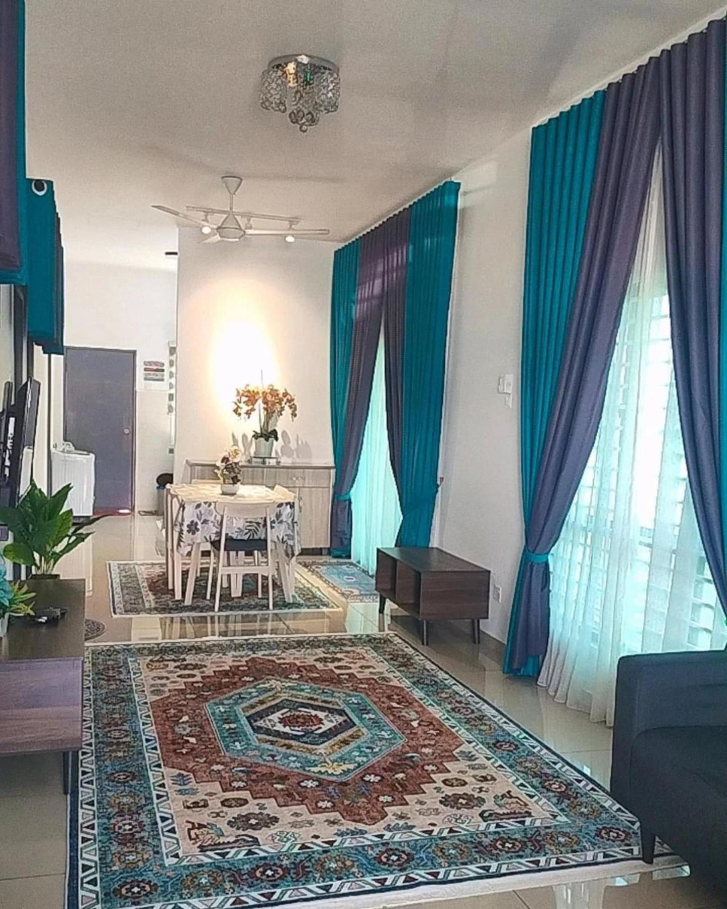 Aiman'S Rose Homestay Teluk Panglima Garang المظهر الخارجي الصورة