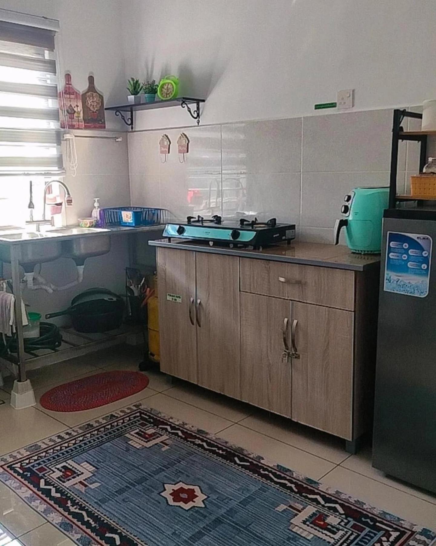 Aiman'S Rose Homestay Teluk Panglima Garang المظهر الخارجي الصورة